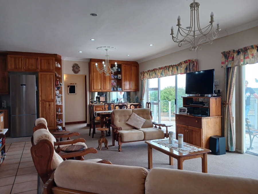 4 Bedroom Property for Sale in Stilbaai Wes Western Cape